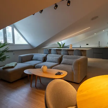 Sarmiento - Atico Apartment Mondoñedo