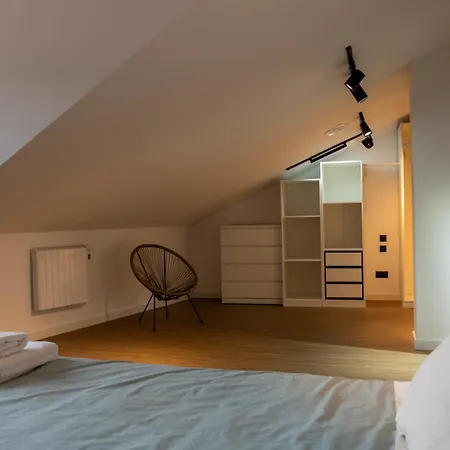 Sarmiento - Atico Apartment